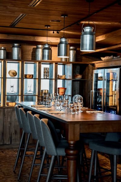 Club Med - La Rosière - Savoie - France - architecture d'intérieur - montagne - table à manger - luxe